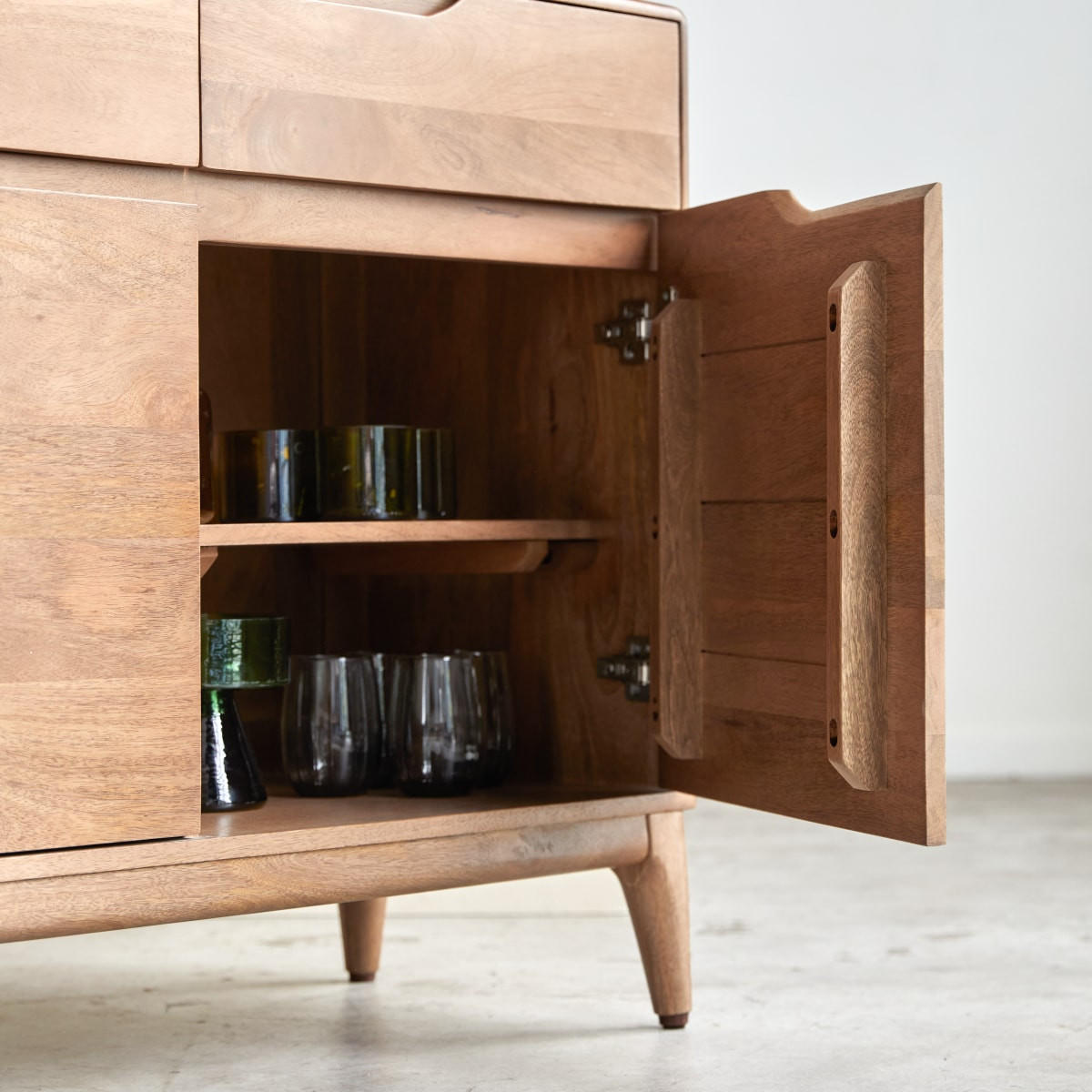SIDEBOARD Gabrielle Braun aus Mango - Braun, Holz (150/81/40cm) - Tikamoon