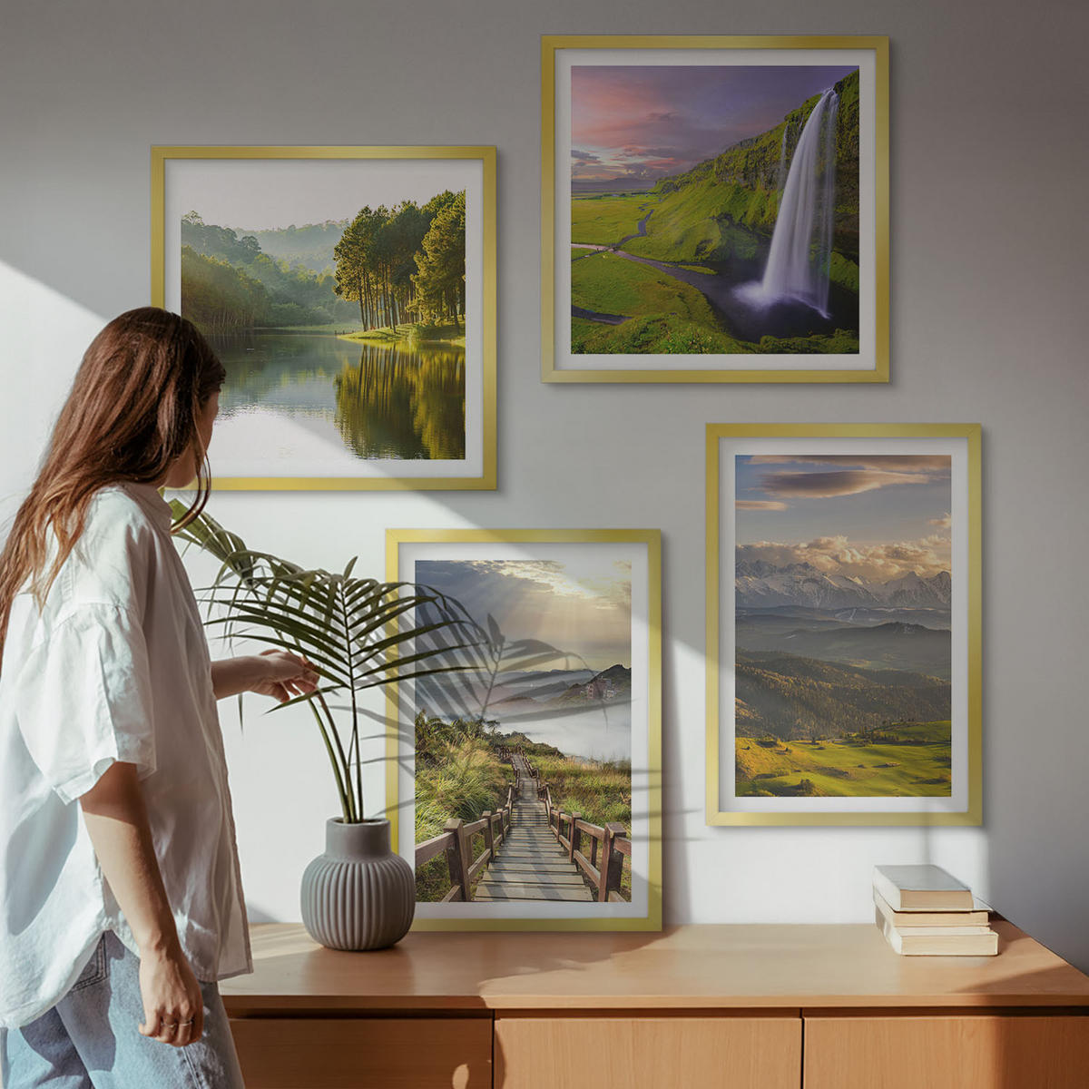 BILDER SET 4er Set - 50x50 cm & 40x60 cm Goldrahmen - Berglandschaften Wasserfall - Goldfarben, Kunststoff (50/50cm) - TULUP