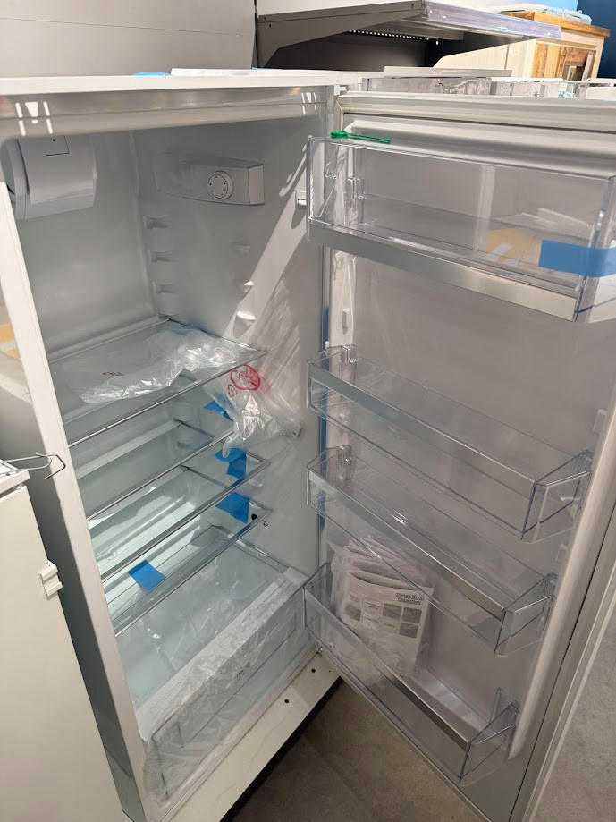 HŰTŐSZEKRÉNY DKBA2084SK-BUDAÖRS OUTLET - Dieter Knoll