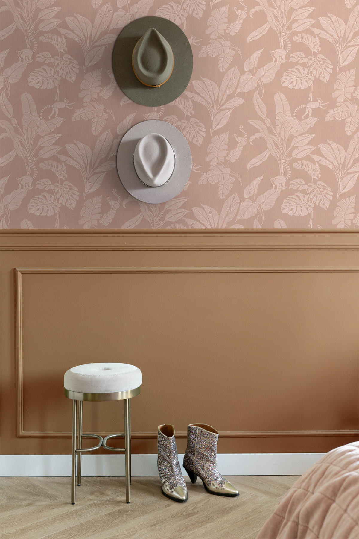 TAPETE Affen und Dschungelblätter 50 x 900 cm - Terracotta, Papier (50/900cm) - ESTAhome