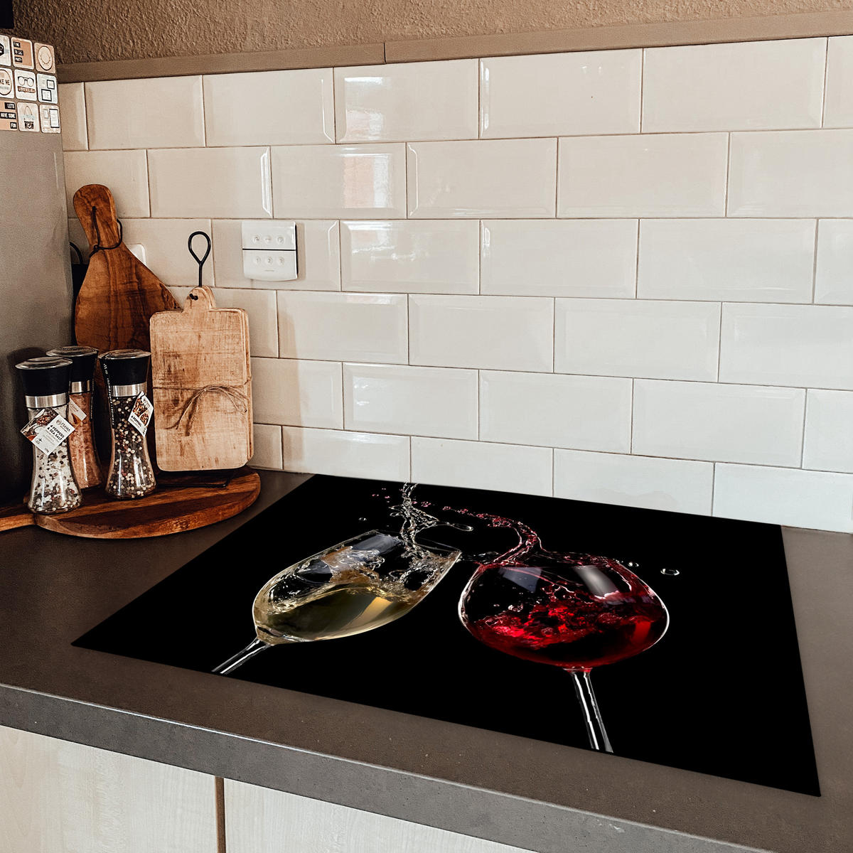 HERDABDECKPLATTE Rotwein - Weißwein - Glas - Schwarz Induktionsmatte 71x52 cm - Weinrot, Kunststoff (71/52/0.2cm) - MuchoWow