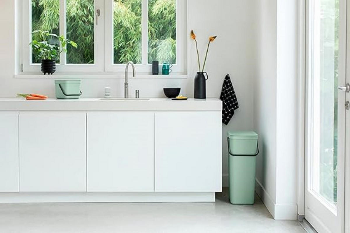 MÜLLEIMER Mit Stay Open Deckel 40 Liter 62 x 26,8 x 34,5 cm Kunststoff Jade - Grün, Kunststoff (26.8/62/34.5cm) - PROREGAL