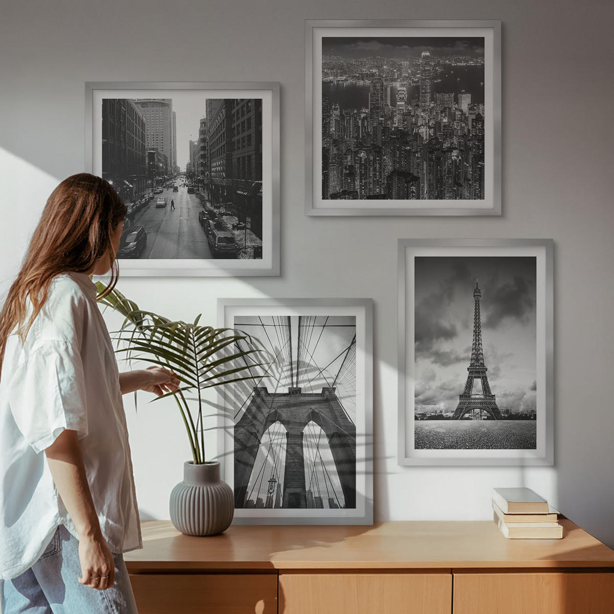 WANDBILDER 4er Set - 50x50 cm & 40x60 cm Silberner Rahmen - Monochromatische Brückentürme - Silberfarben, Kunststoff (50/50cm) - ArtPrintCave