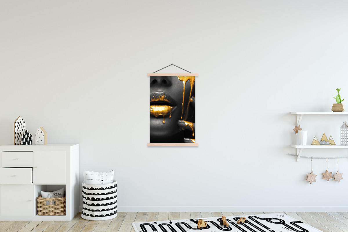 POSTER Frau - Schwarz - Gold - Gesicht - Lippen 60x90 cm - Goldfarben, Textil (60/90/0.15cm) - MuchoWow