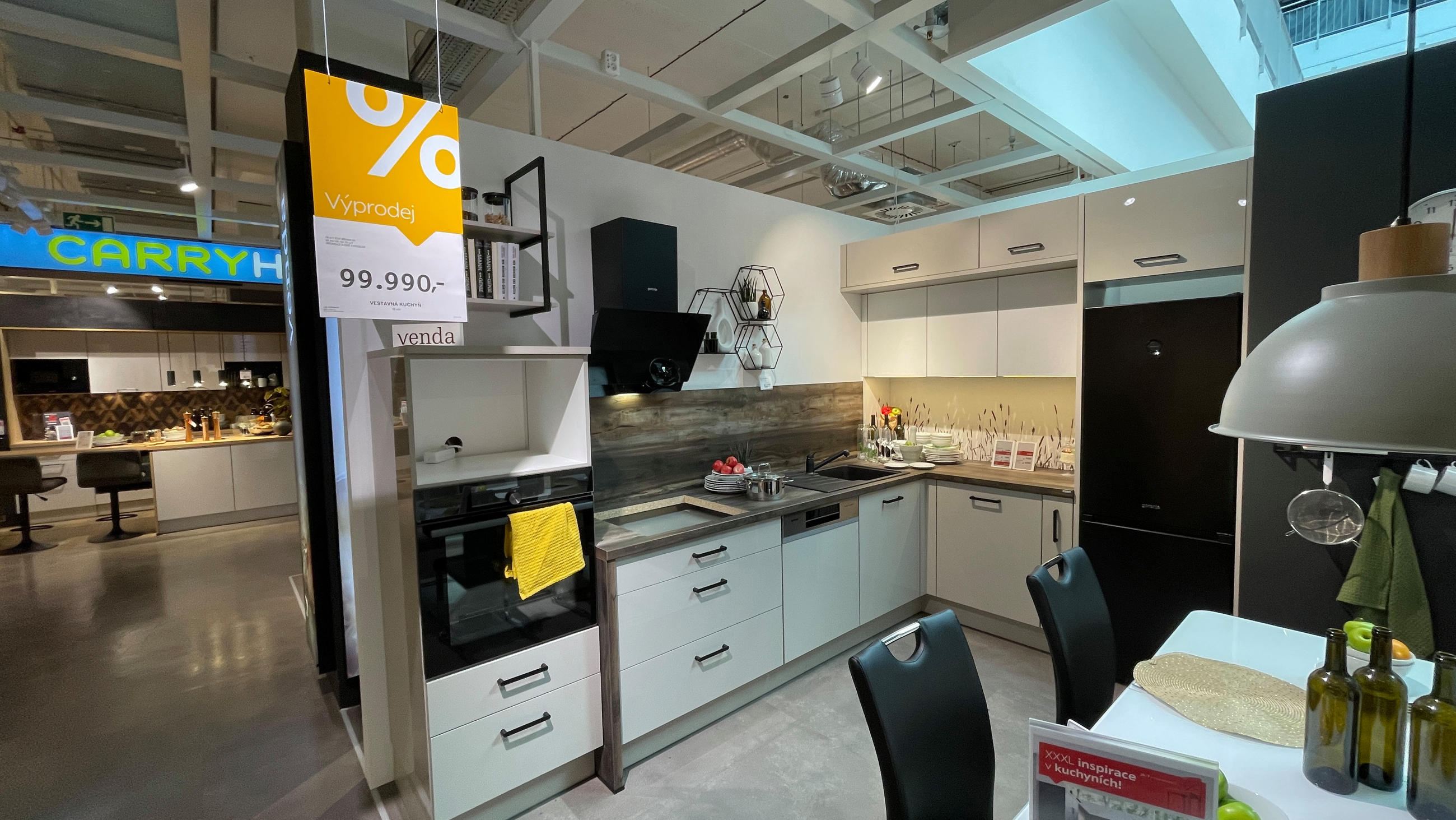 Vestavěná kuchyň - Venda