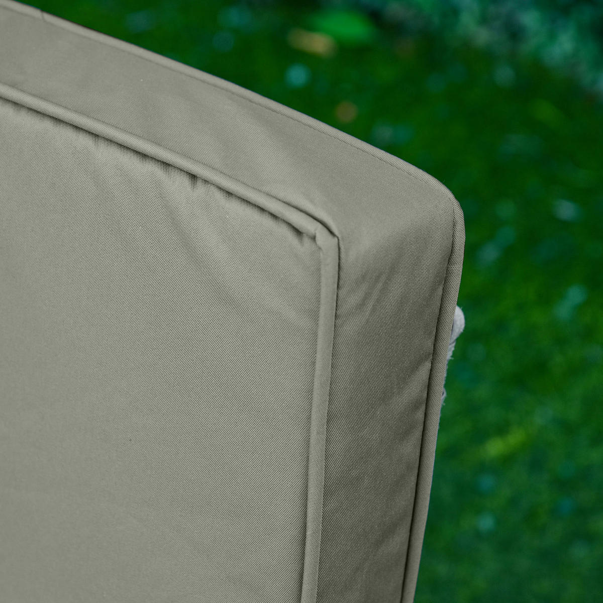 SADA 2 sedacích polštářů 56 x 52 cm - tmavě šedá, plast (52/7/56cm) - Outsunny