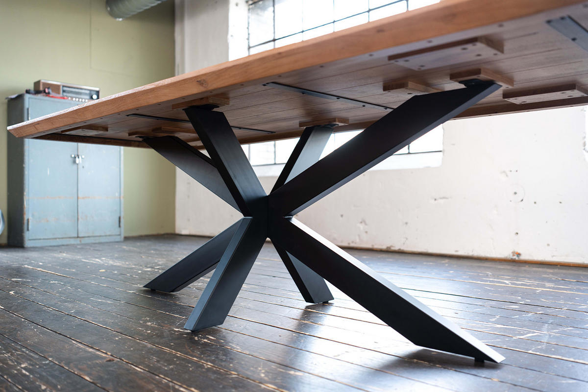 ESSTISCH MIT SCHWEIZER KANTE SELVA Braun Akazie - Schwarz/Braun, Holz/Metall (220/100/78cm) - KAWOLA