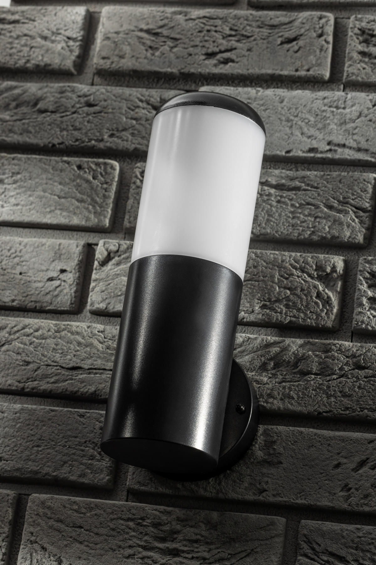 AUSSENWANDLEUCHTE HUMERA Schwarzer Rundzylinder - Schwarz, Kunststoff (11/13.4/29.6cm) - CGC Europe