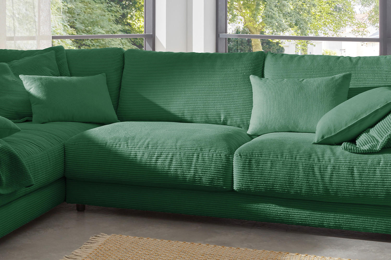 Thumbnail - Kawola Ecksofa, Smaragdgrün, Textil, Echtholz, 3-Sitzer, Füllung: Komfortschaum, Ottomane links, L-Form, 325x224 cm, Woh...