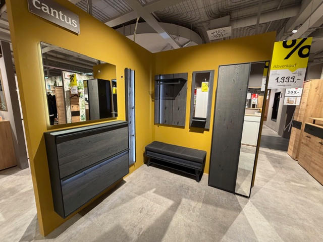 Garderobe LENYA - Johann Jakob