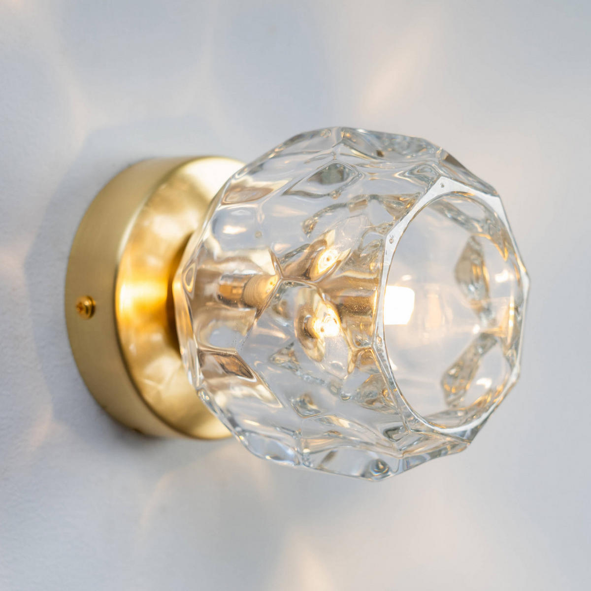 WANDLEUCHTE Vilamo, Gold / Messing, 13cm - Goldfarben, Glas (10.1/10.1/13cm) - KOSILUM