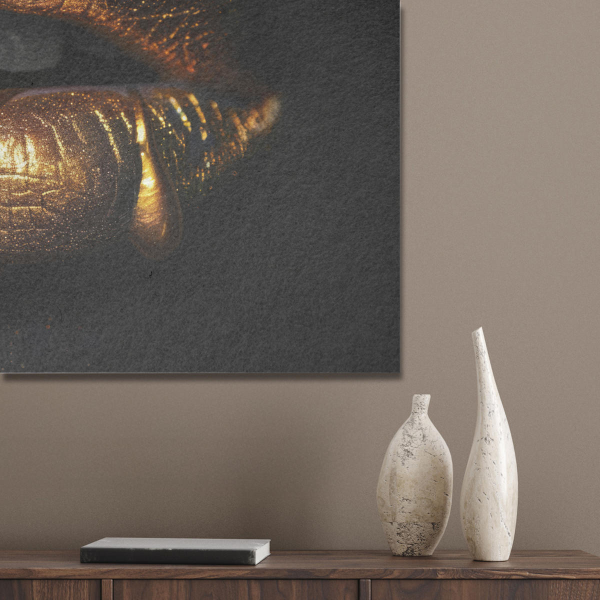 AKUSTIKBILD Frau - Porträt - Lippen - Gold - Schwarz Akustikpaneele 90x60 cm - Schwarz, Kunststoff (90/60/0.9cm) - MuchoWow