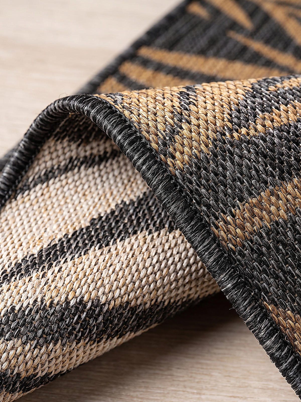 TEPPICH Flachgewebe, Outdoor, Fußbodenheizung-geeignet, mit Blattmotiv, VIGOLENO in Schwarz-Beige, 240 x 340 cm - Schwarz, Textil (240/340cm) - KADIMA DESIGN