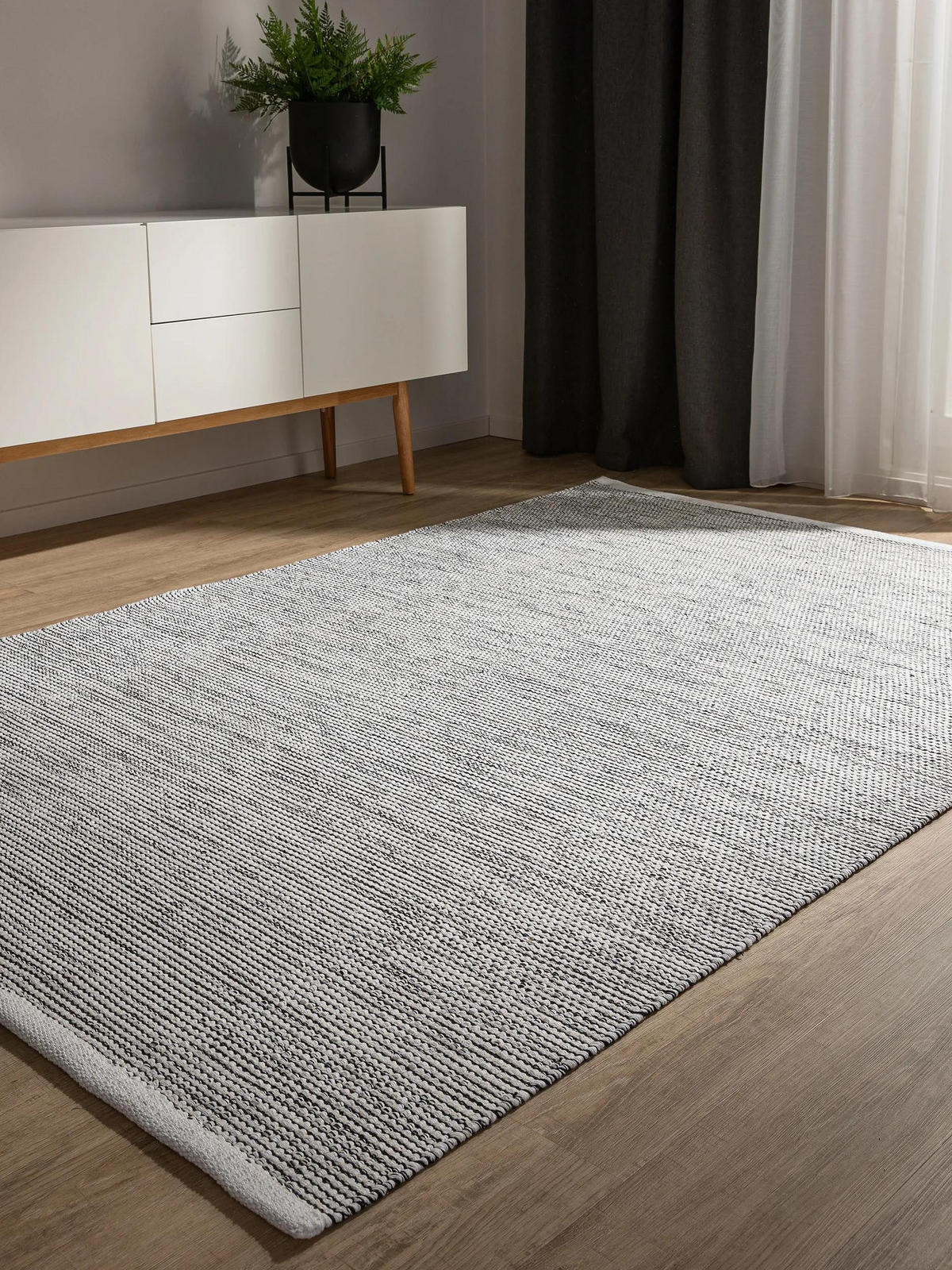 BAUMWOLLTEPPICH Ron handgewebt 140x200 cm - Schwarz, Naturmaterialien/Textil (140/200cm) - benuta
