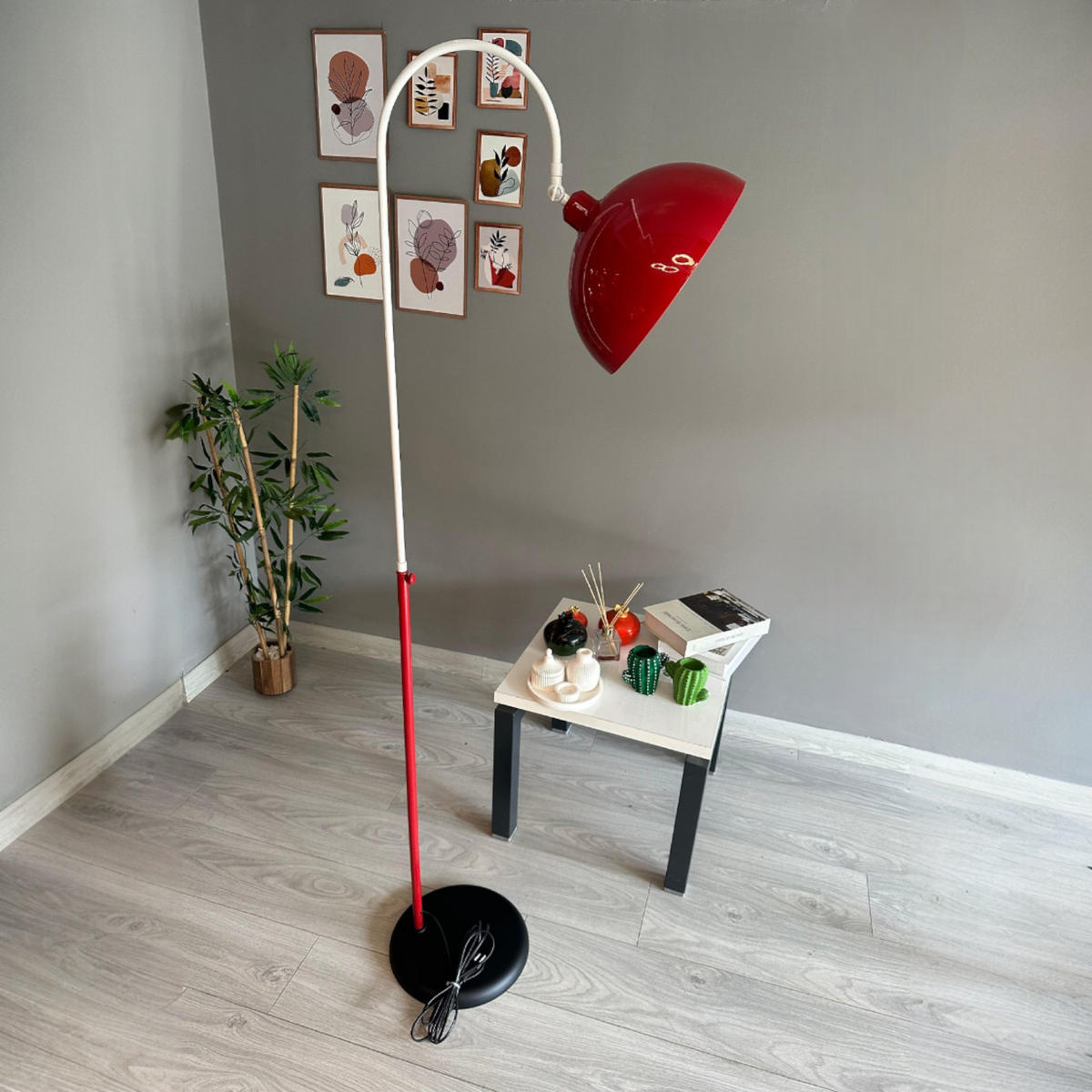 STEHLAMPE Gorkiede E27, verstellbarer Lampenschirm aus Metall - Multicolor, Metall (37/37/170cm) - Bamyum
