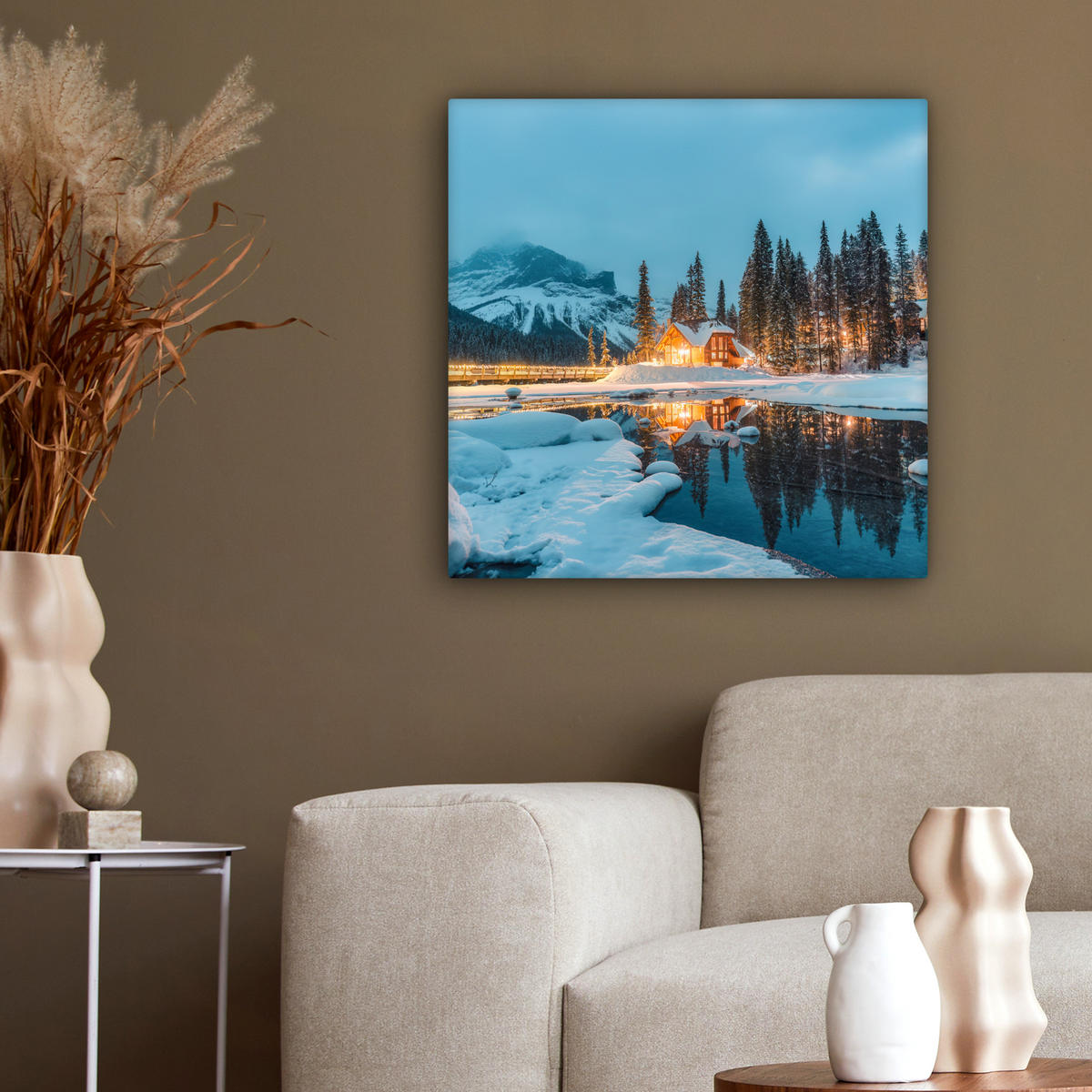LEINWANDBILD Winterlandschaft - Natur - Haus - Berge - Schnee 50x50 cm - Hellblau, Textil (50/50cm) - MuchoWow