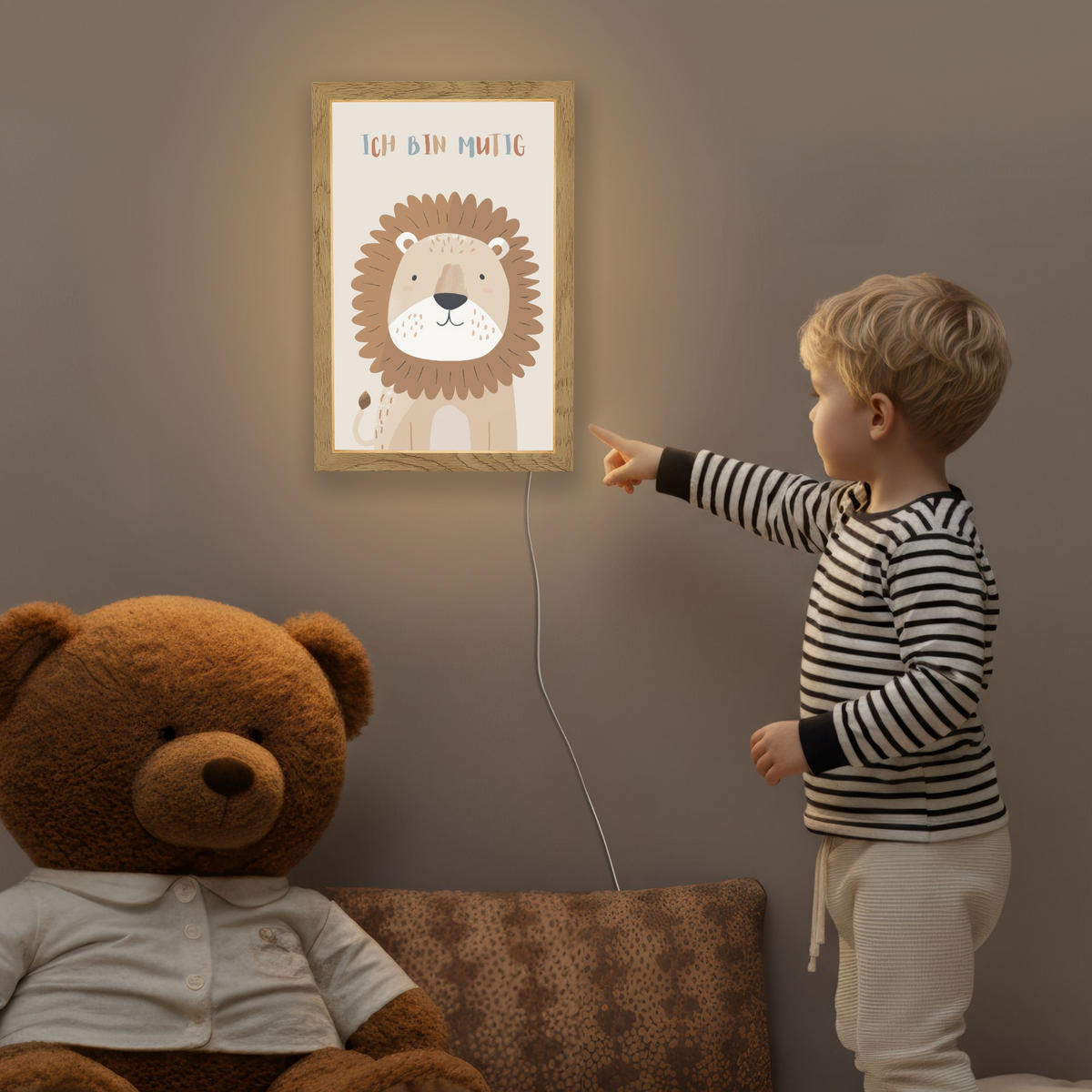 NACHTTISCHLAMPE Löwe - Beige - Tier - Mutig - Zitat 20x30 cm - Beige, Holzwerkstoff (8/20/30cm)
