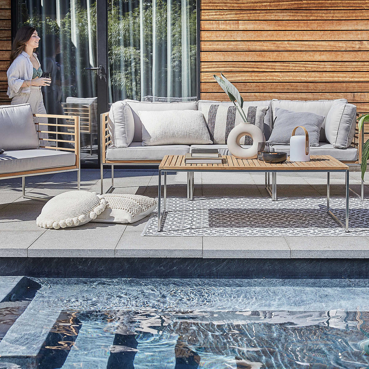 COUCHTISCH - Teak massiv / Edelstahl - Silberfarben/Braun, Holz/Metall (70/120/42cm) - home24