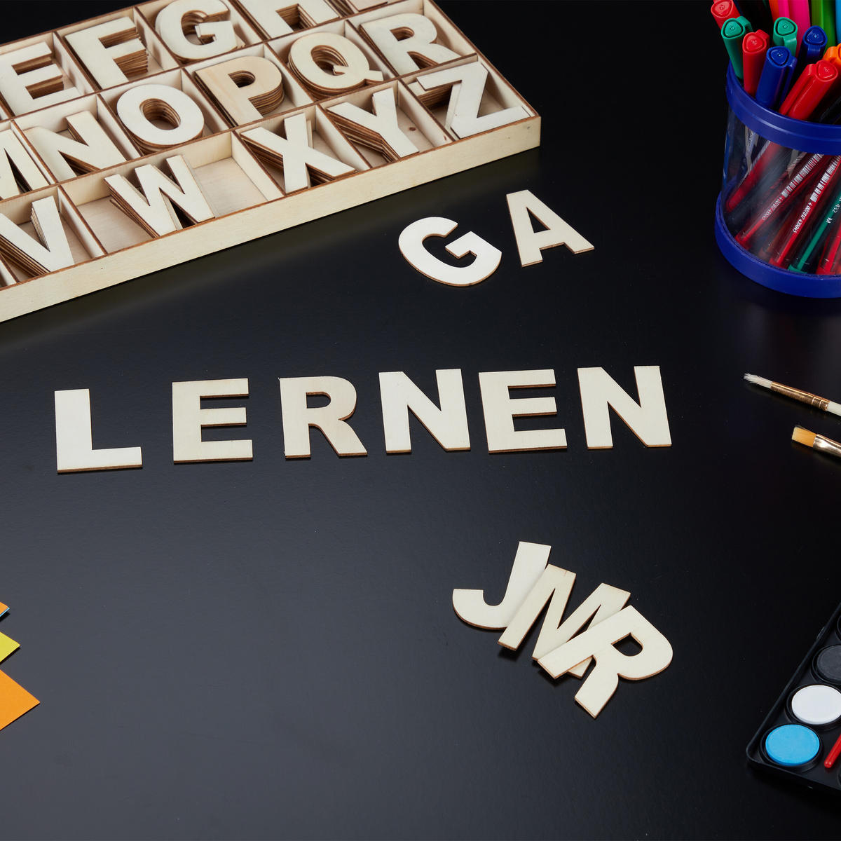 208-TLG.HOLZBUCHSTABEN-SET - Hellbraun, Holz (41/2/18cm) - Relaxdays