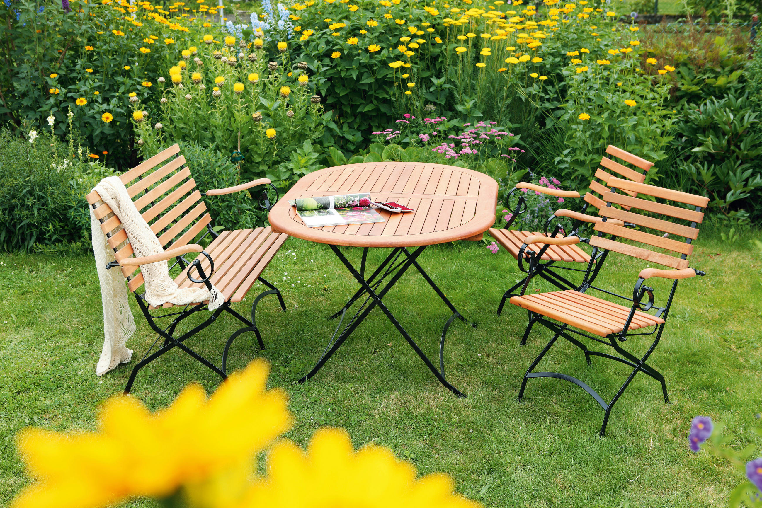 záhradný nábytok, skladacie záhradné stoličky, biodiverzita