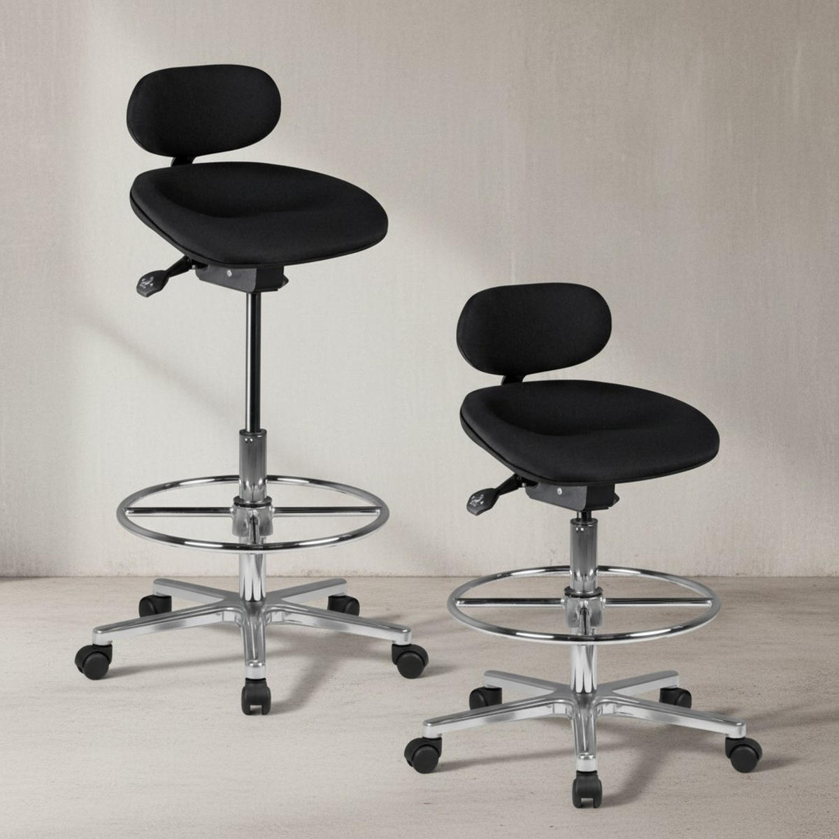 ARBEITSSTUHL Stoffbezug mit höhenverstellbarer Sitzfläche und Rückenlehne, Aluminium-Fußkreuz MODENA - Silberfarben/Schwarz, Textil/Metall (60/114/60cm) - KADIMA DESIGN