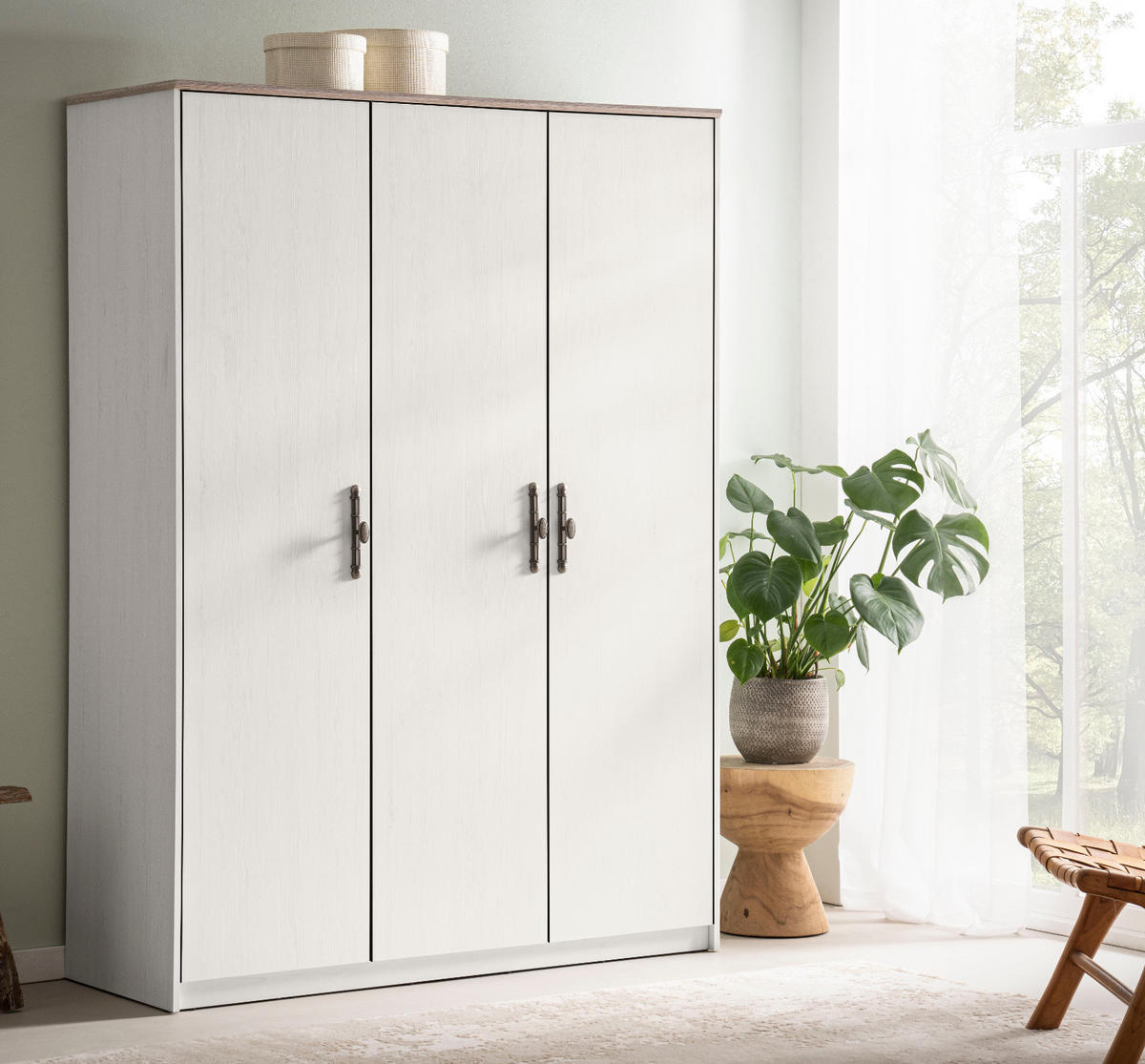 KLEIDERSCHRANK Pinie Landhaus, Drehtürenschrank 138 cm 3-türig mit Soft-Close - Silberfarben/Weiß, Holzwerkstoff/Metall (138/193/51cm) - Furn.Design