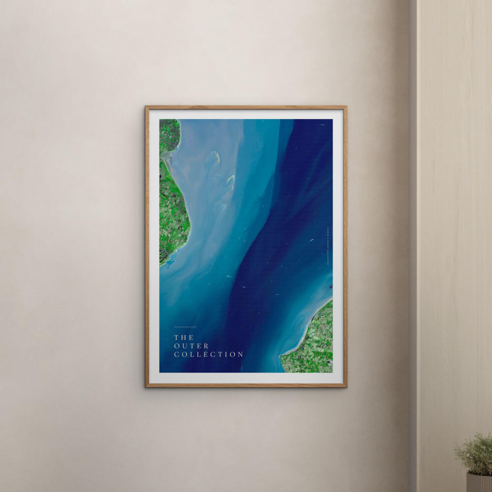 POSTER mit Rahmen Arch Atelier - The Outer Collection – 004 - Blau/Eichefarben, Holz/Papier (50/70cm) - Poster&Frame