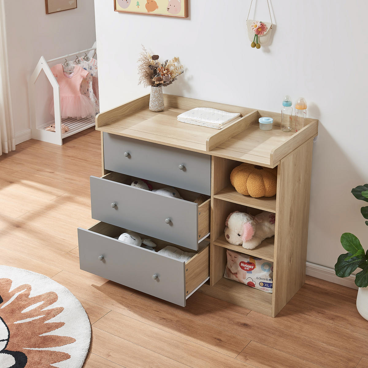 PŘEBALOVACÍ PŘÍSTROJ Beldinupp - šedá/barva dubu, kompozitní dřevo (55/93/110cm) - [en.casa]