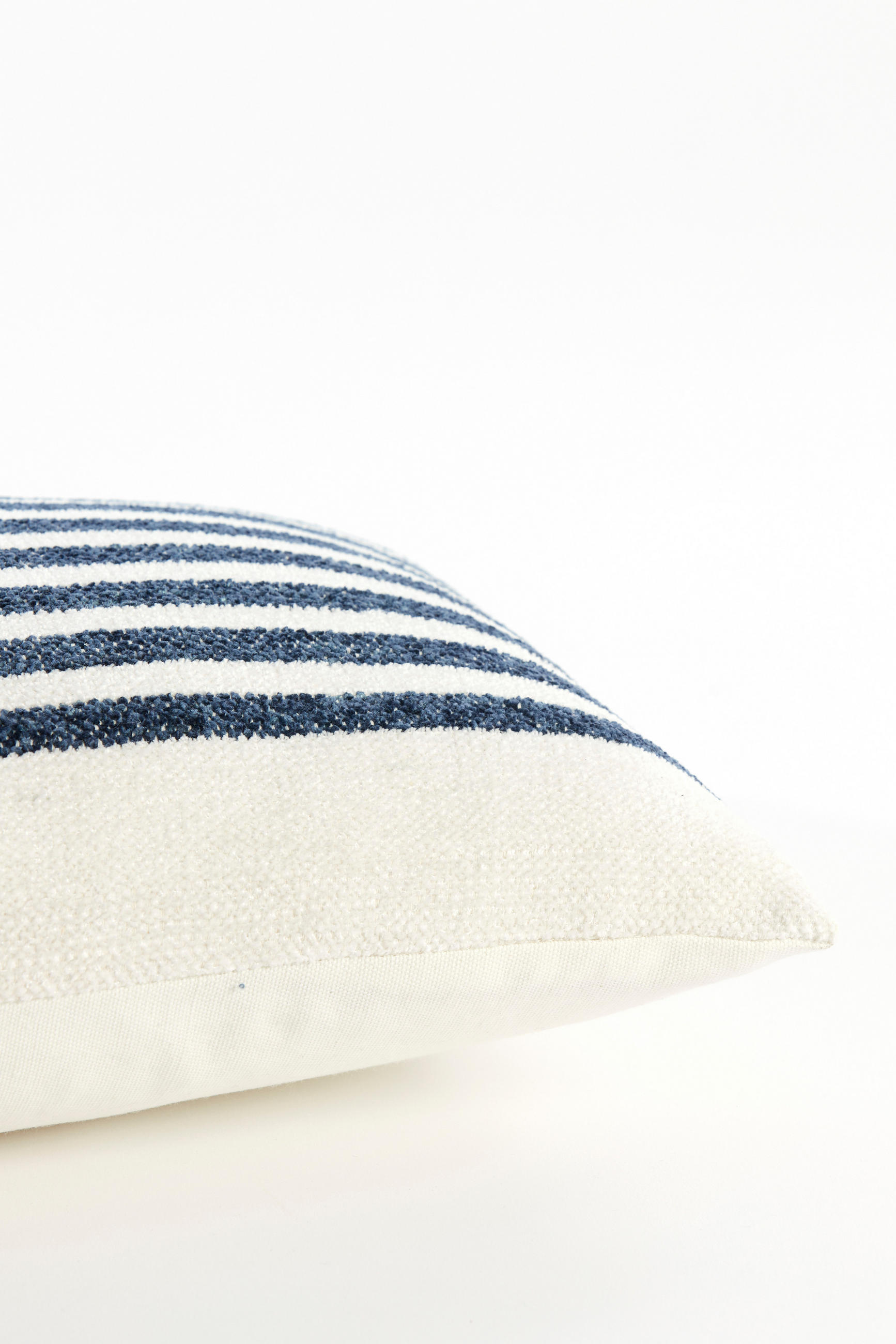 DEKOKISSEN Cinco Weiß 60/30/10 cm - Weiß, Textil (30/60cm) - Light & Living