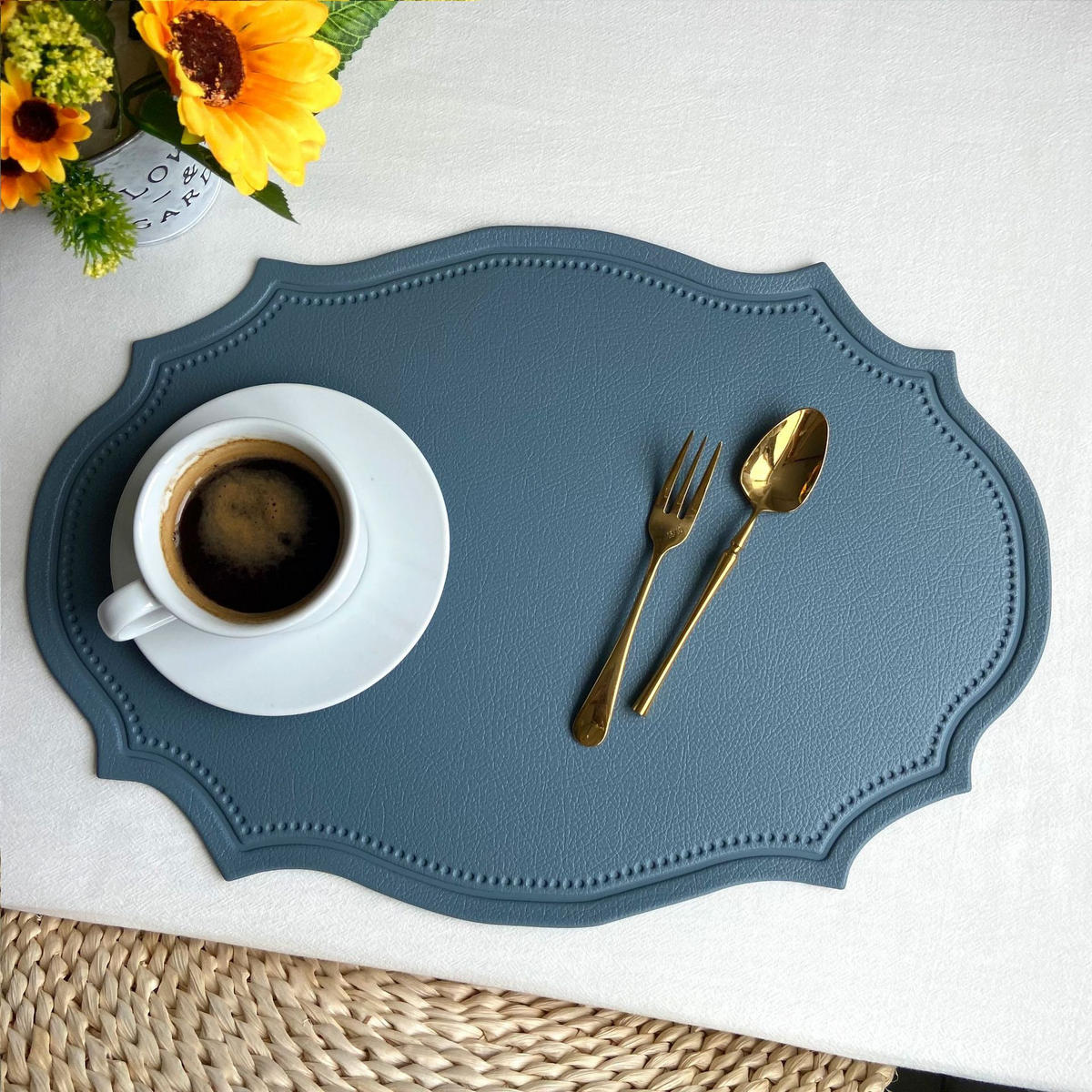 PLATZSET 6-teilig – ölbeständig und wärmeisolierend – 43 x 30 cm-Hellblau - Hellblau, Leder (43/30cm)