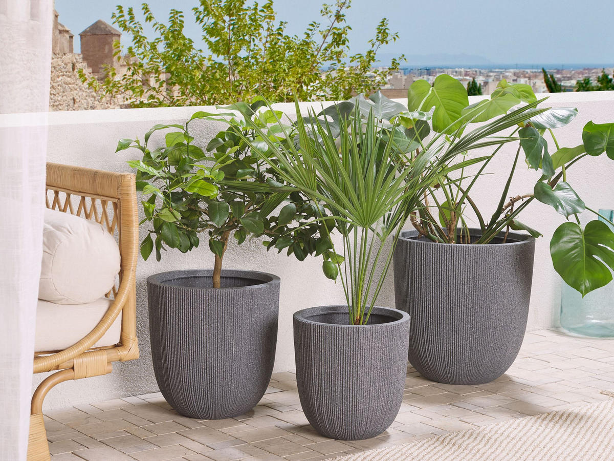 BLUMENTOPF grau rund 31/31/33 cm Chios - Grau, Naturmaterialien (33cm) - Beliani