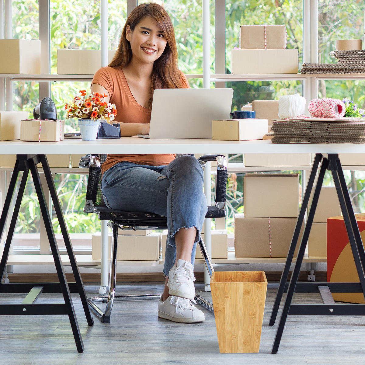 KÔŠ na papier - svetlohnedá, drevo/kompozitné drevo (20/27/20cm) - Relaxdays