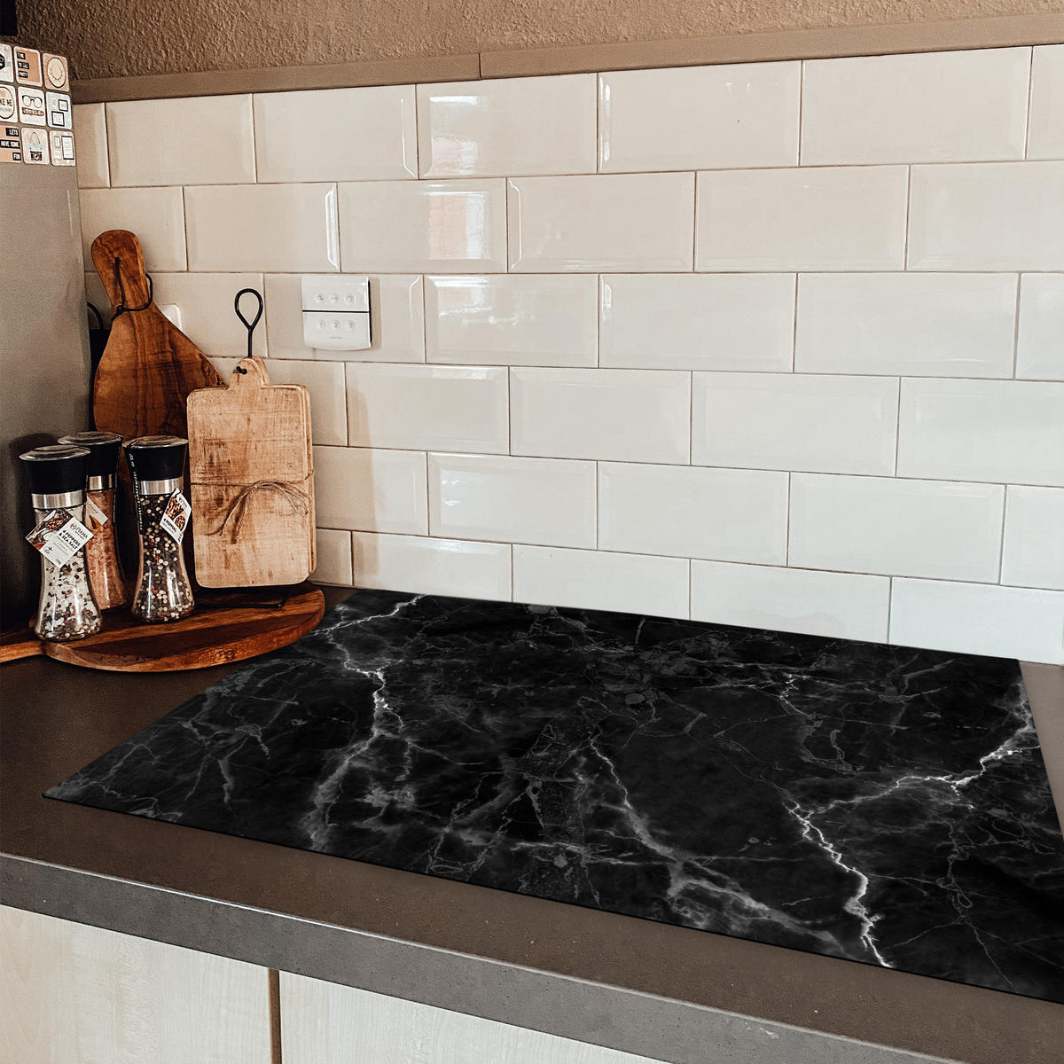 HERDABDECKPLATTE Marmor - Schwarz - Weiß - Textur - Marmoroptik Induktionsschutz 80x52.2 cm - Silberfarben, Kunststoff (80.2/52.2/0.2cm) - MuchoWow