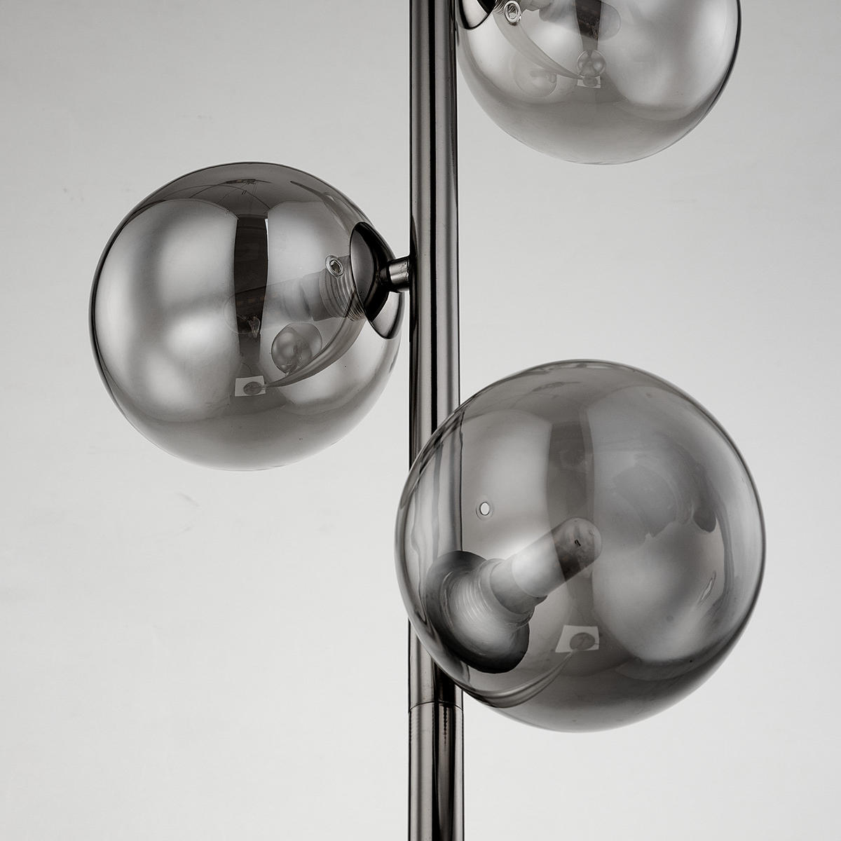 STEHLEUCHTE - Metall - Grau, Glas (28/28/153cm) - home24