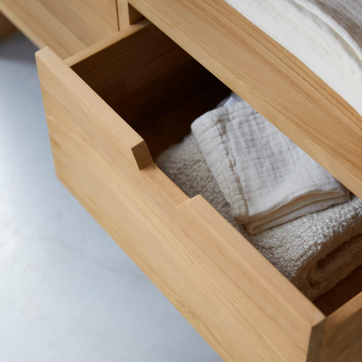 WASCHTISCHUNTERSCHRANK Kwarto Natur aus Teak - Naturfarben, Holz (110/78/50cm) - Tikamoon
