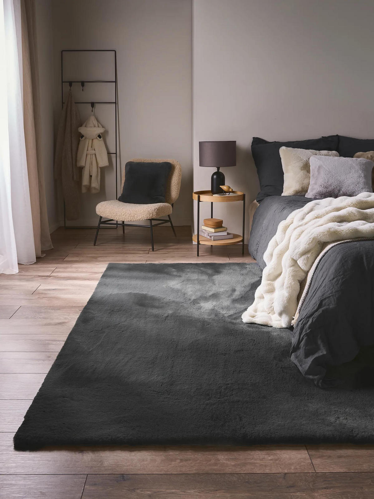 KUNSTFELL-TEPPICH Dave Anthrazit 120x170 cm - Anthrazit, Textil (120/170cm) - benuta Nest