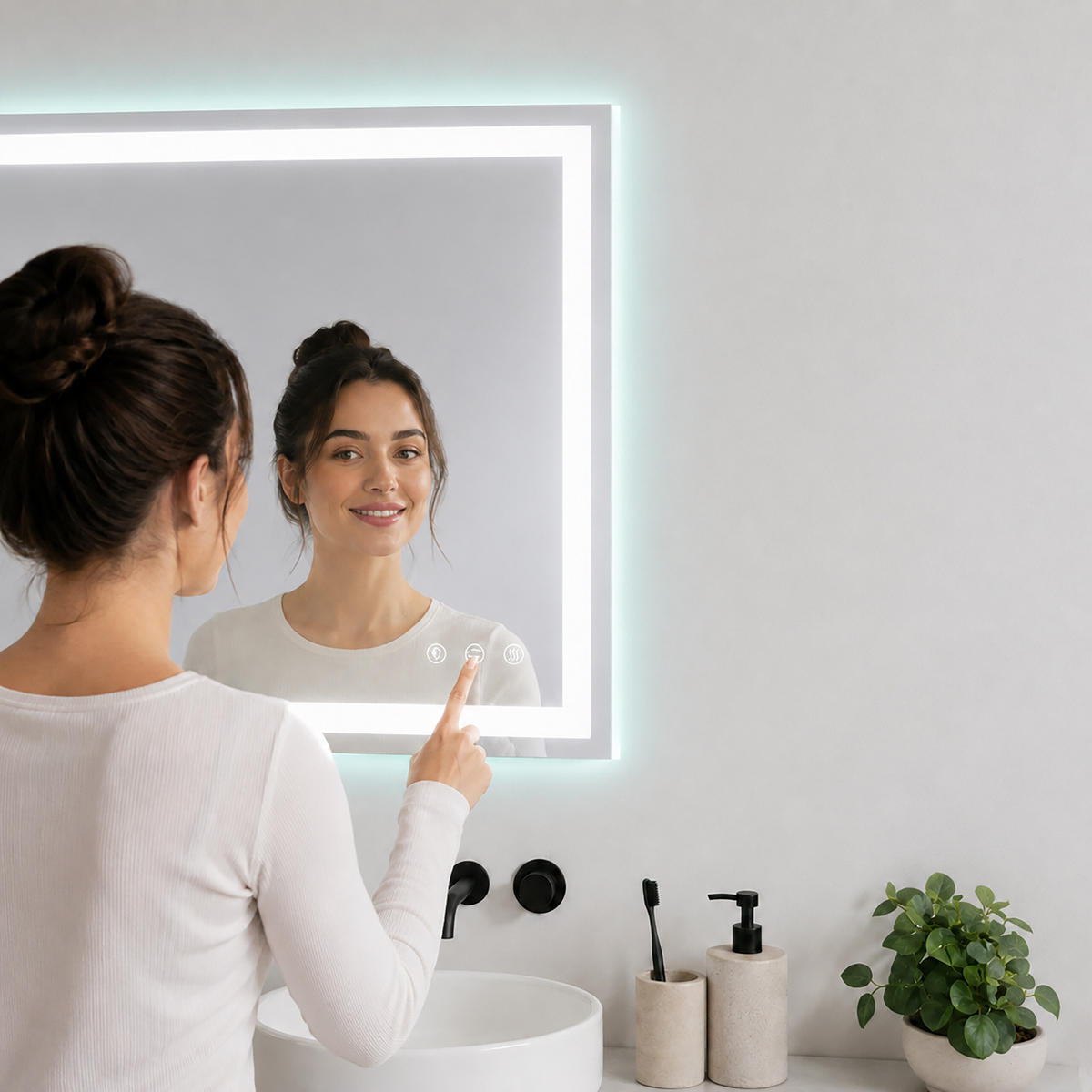 BADSPIEGEL Silber LED RGB Hintergrundbeleuchtung Touch Anti-Beschlag 60x80 cm - Transparent, Glas/Holzwerkstoff (80/60/3cm) - Relaxdays