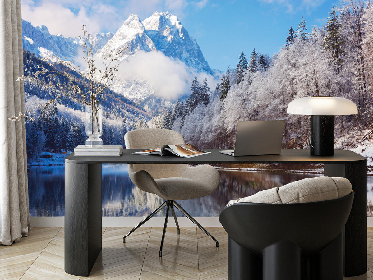 FOTOTAPETE für Wohnzimmer Winterberglandschaft See Nadelwald Schnee 300x210 - Blau/Braun, Papier (300/210cm) - Muralo