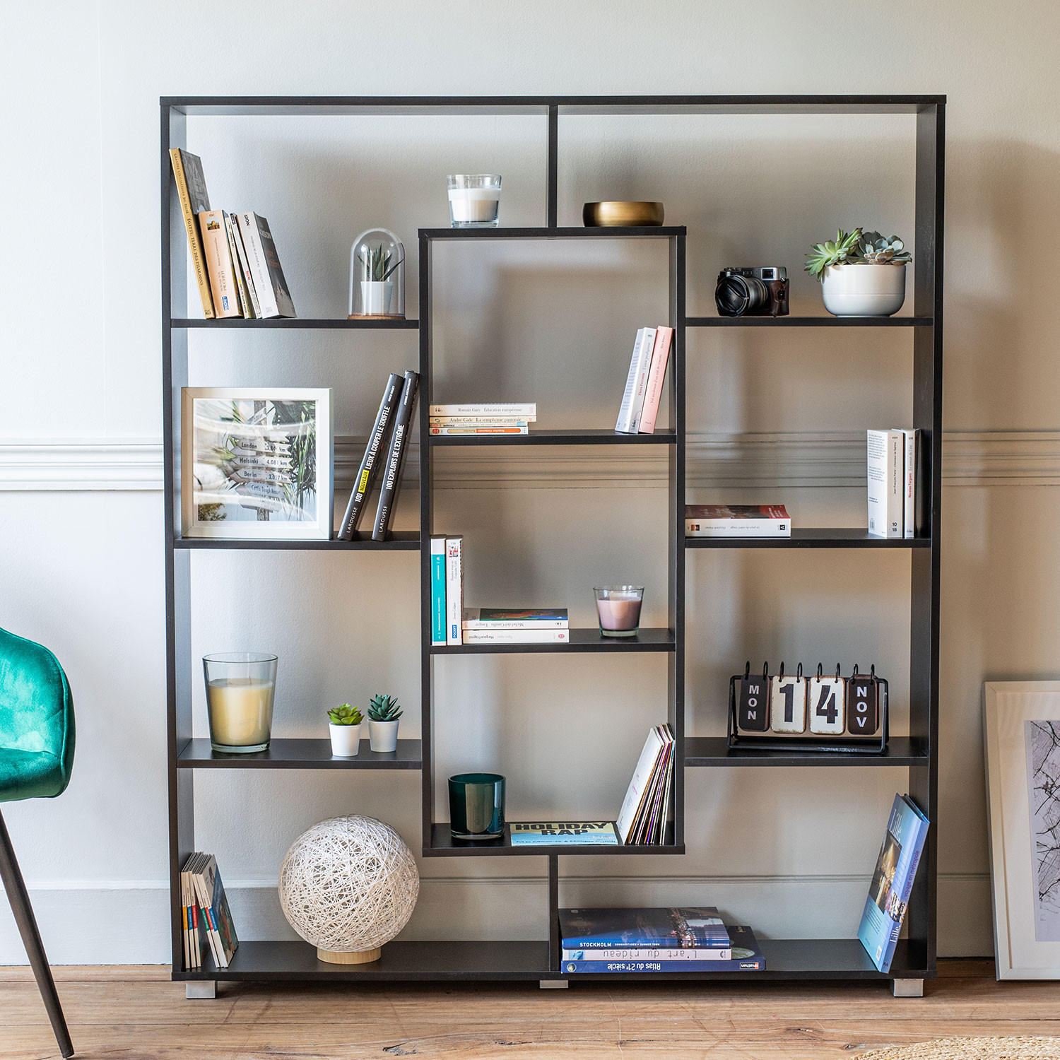 BÜCHERSCHRANK Emily Schwarz - Schwarz, Holzwerkstoff (21/148.5/130cm) - Happy Garden