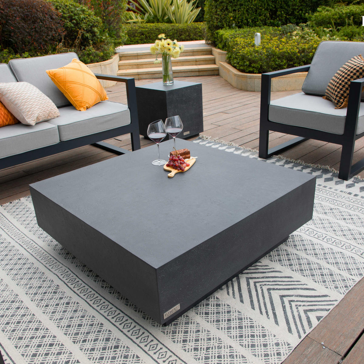 COUCHTISCH TEVERE aus GF-Beton Quadratisch, Wetterbeständig, 102x102x36 cm - Dunkelgrau, Naturmaterialien (102/102/36cm) - Elementi
