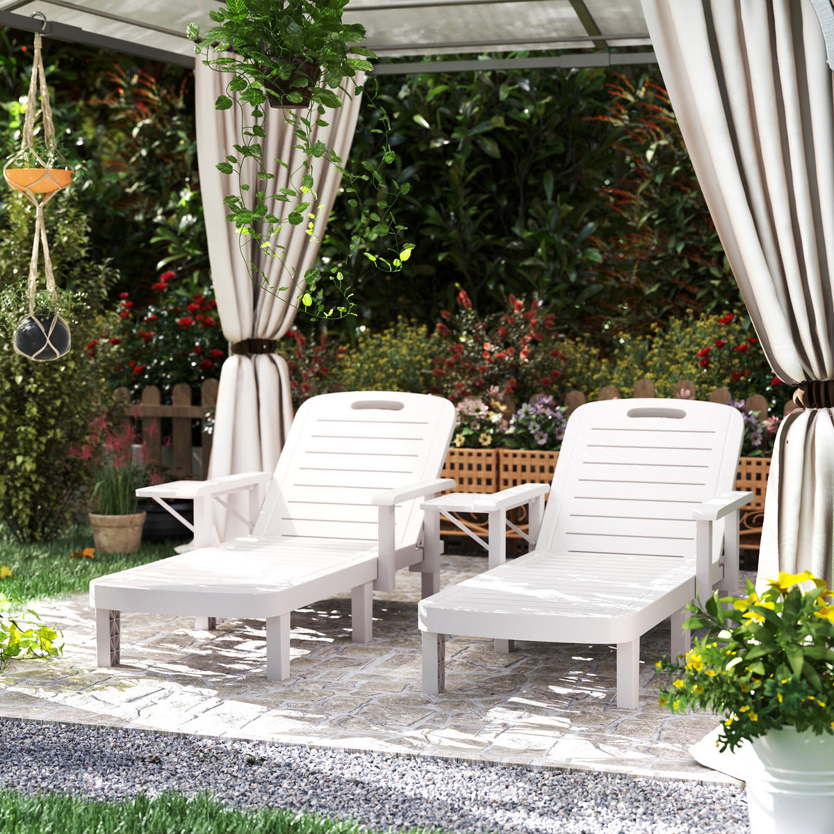 SONNENLIEGE Set aus 2 verstellbaren Gartenliegen mit Couchtisch und Armlehnen aus Polypropylen 79 x 158 x 88 cm ,Weiß - Weiß, Kunststoff (79/88/158cm) - Vallsero