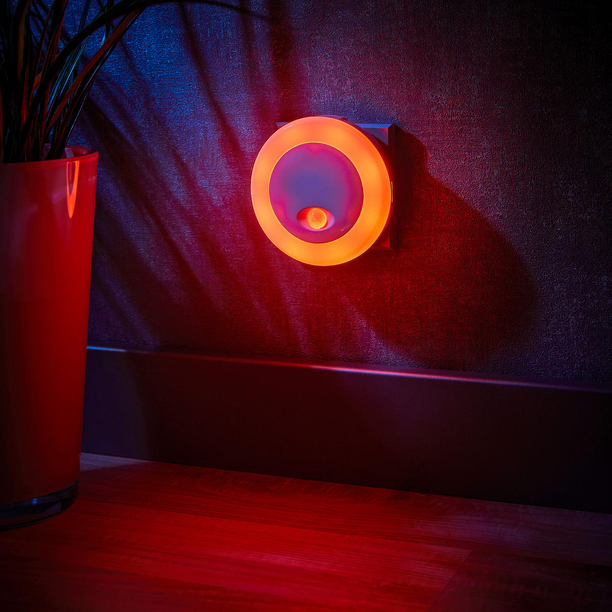 LED-NACHTLICHT - mit Bewegungsmelder und 2x USB-Ladeanschlüssen für warmweißes und buntes Licht, 2er-Set - Weiß, Kunststoff (6.7/9.3/9.3cm) - Northpoint