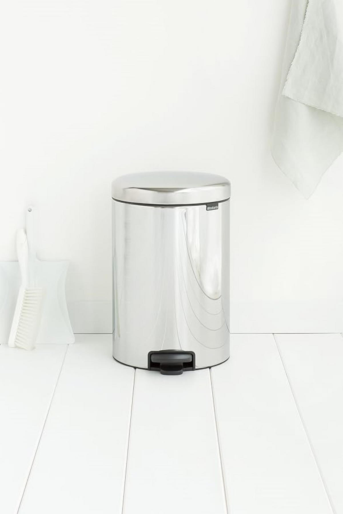 MÜLLEIMER klassisch Mit Soft Verschluss 20 Liter 46,7 x 29 x 38 cm Metall Edelstahl - Grau, Metall (29/46.7/38cm) - PROREGAL