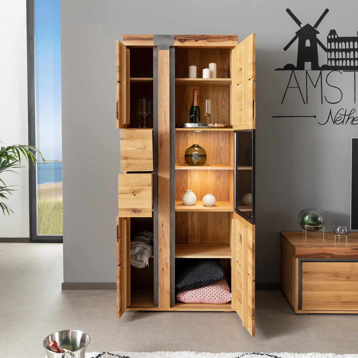 VITRINE Wildeiche / Zerreiche 80x45x204 natur geölt NEW AMSTERDAM #08 - Naturfarben, Holz (80/204/45cm) - Massivmoebel24