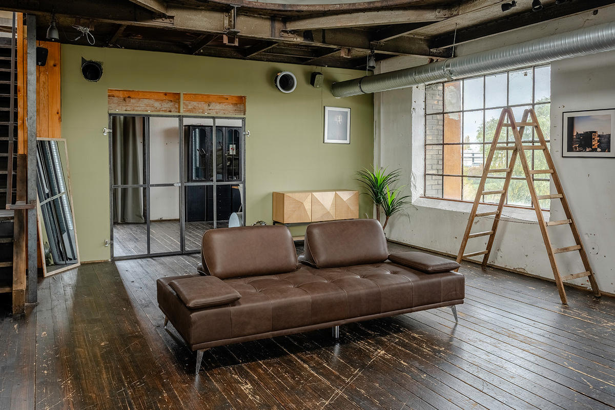 SOFA WIOLO Dunkelbraun Leder - Dunkelbraun/Silberfarben, Leder/Metall (240/83/110cm) - KAWOLA