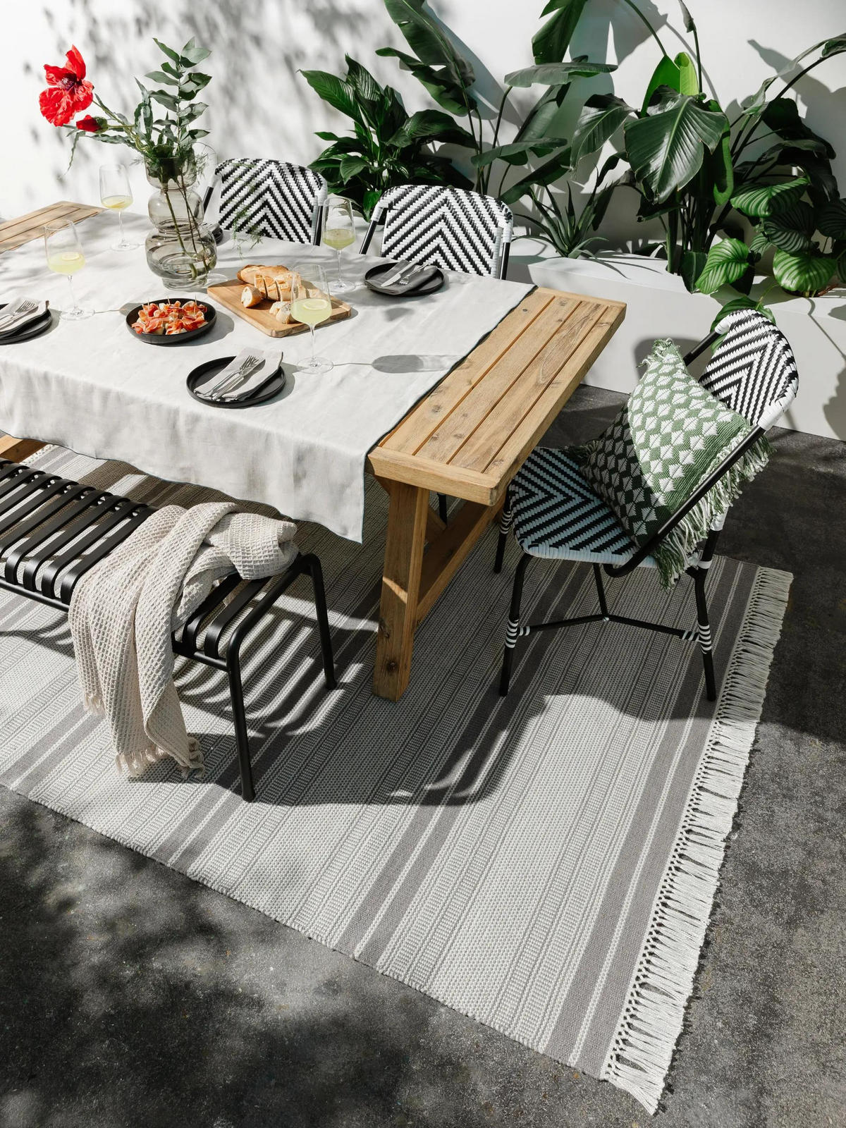 OUTDOOR-TEPPICH Siena handgewebt 250/350 cm - Grau, Kunststoff (250/350cm) - benuta Nest