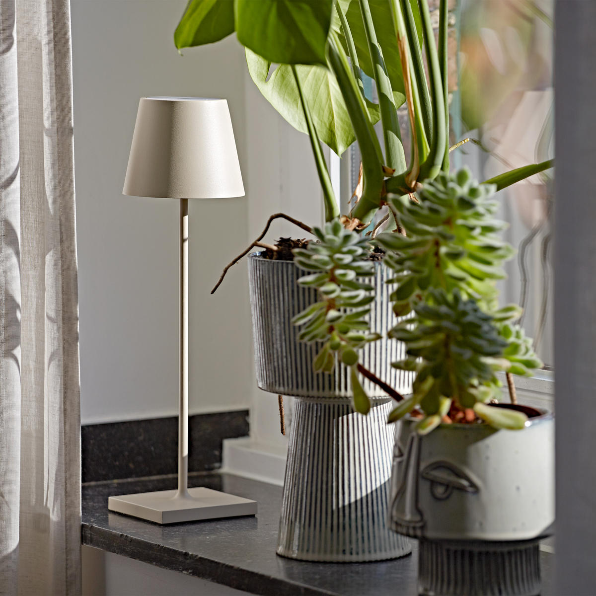 LED Akku-Tischlampe, Nuindie 3.0 dünenbeige - Beige, Metall (38/10/38cm) - Sigor