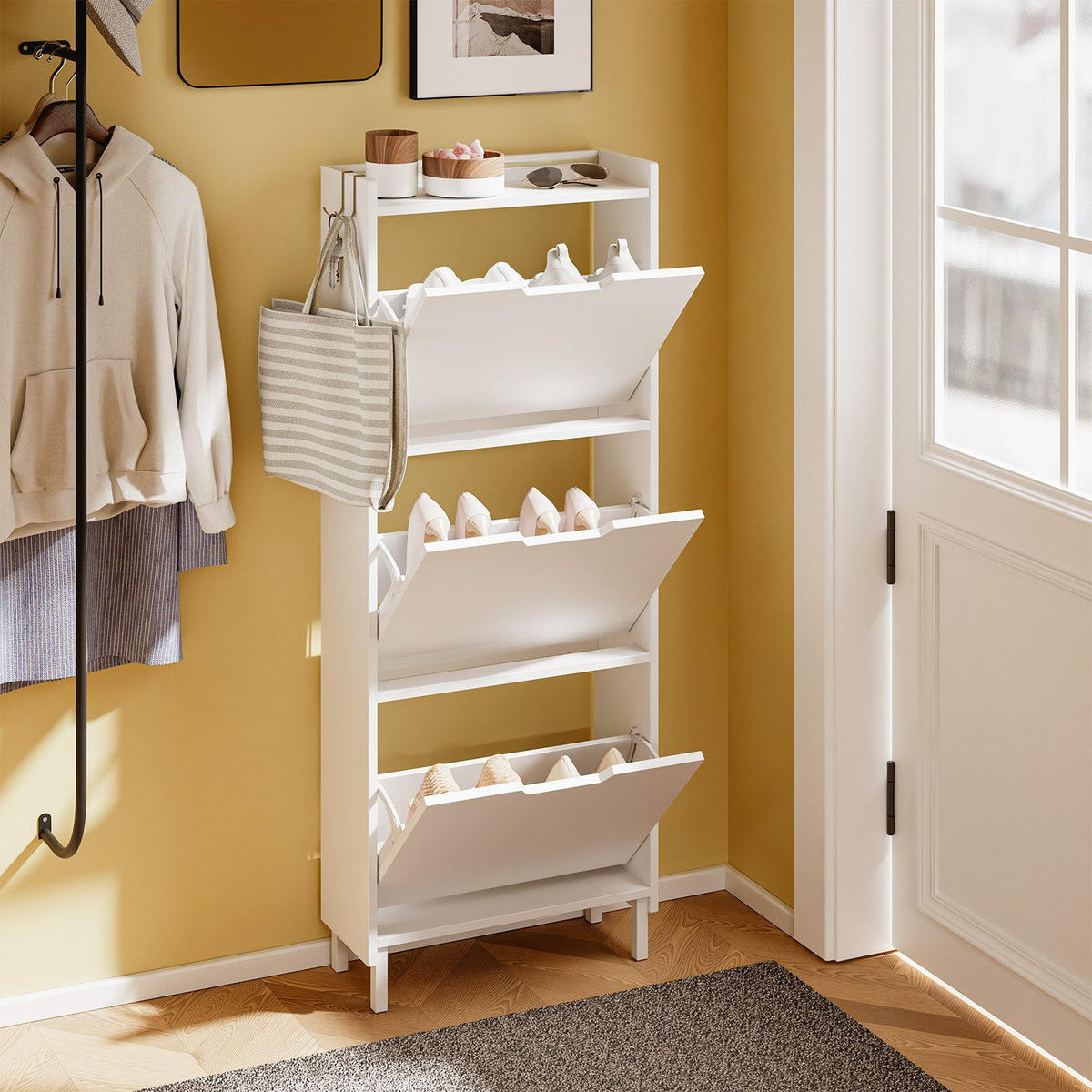 SCHUHSCHRANK mit 3 Klappen und Sensorlicht Weiß 50x19x131cm - Weiß, Holzwerkstoff (19/131/50cm) - SoBuy