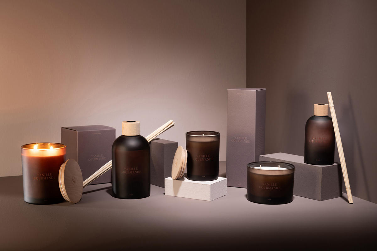 DUFTKERZE ACCORDS ESSENTIALS - Braun - 28 Std. - Braun, Paraffin (11.5/10cm) - J-Line