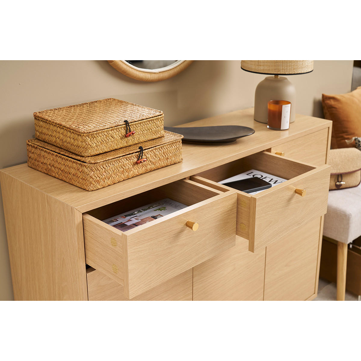 SCHUHSCHRANK Helles Holzdekor Eichenfurnier Goldenes Metall B110 cm SILVESTRE - Eiche Bianco, Holz (34.5/83.5/110cm) - Miliboo